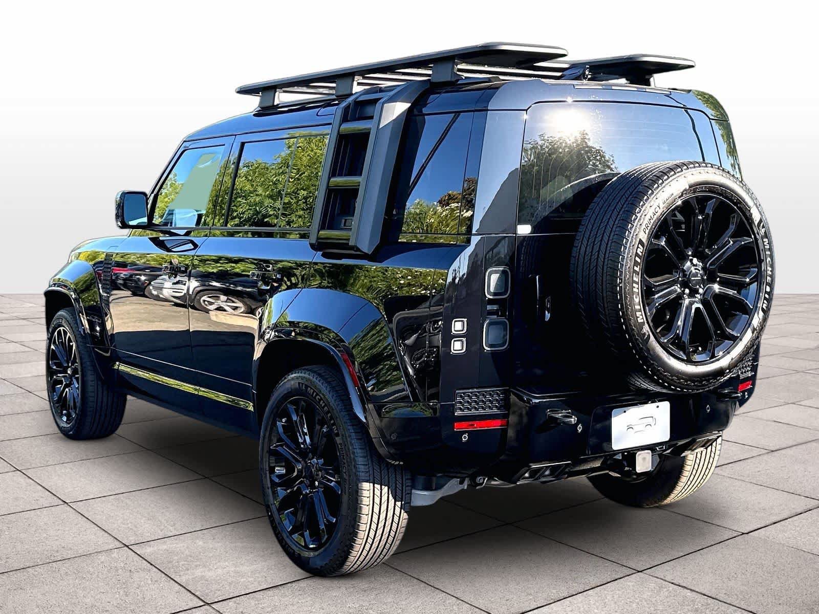 New 2026 Land Rover Defender 110 OCTA AWD/4WD image 3
