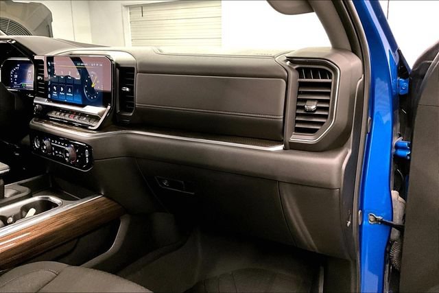 Used 2024 Chevrolet Silverado 1500 RST w/ Protection Package AWD/4WD image 19