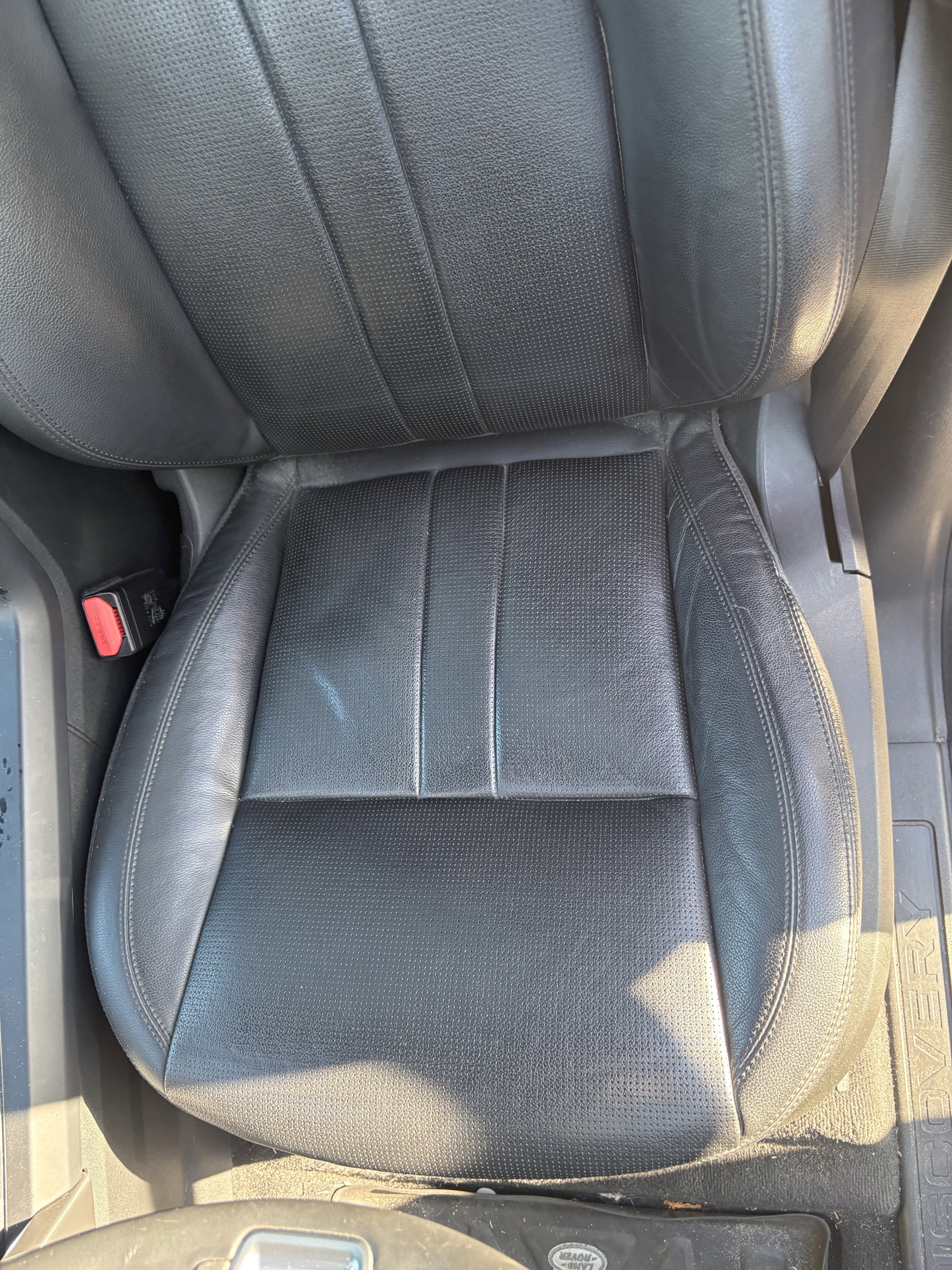 Used 2019 Land Rover Discovery Sport HSE AWD/4WD image 10