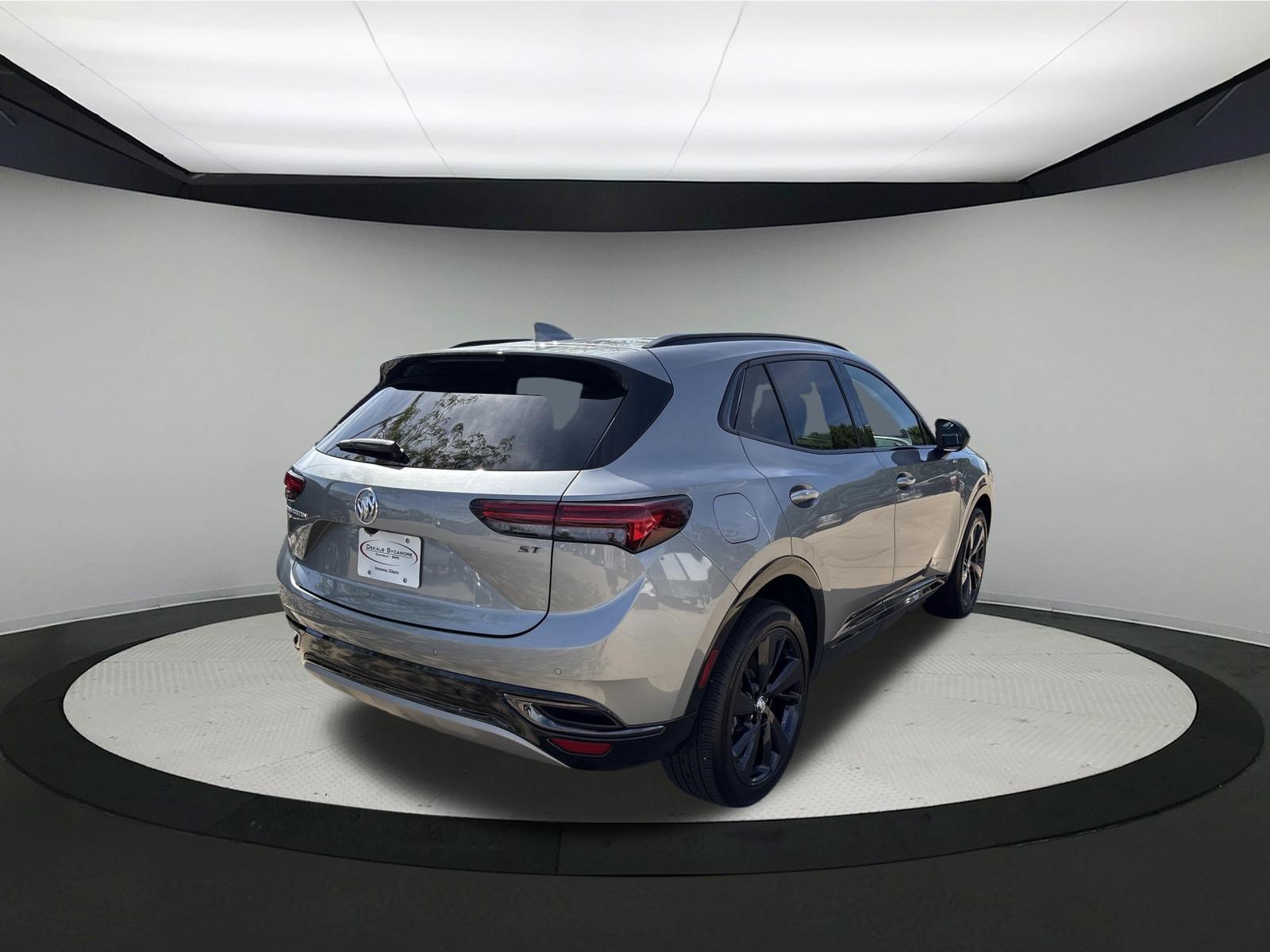 Used 2023 Buick Envision Essence w/ Technology Package I AWD/4WD image 5