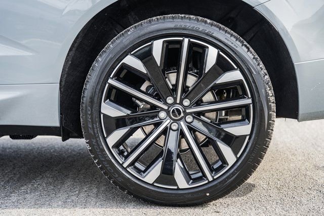 New 2026 Volvo XC60 B5 Ultra w/ Protection Package Premier image 19