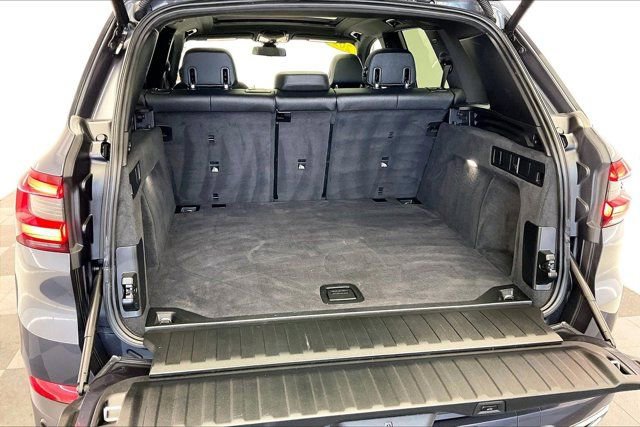 Used 2021 BMW X5 xDrive40i w/ Convenience Package image 27