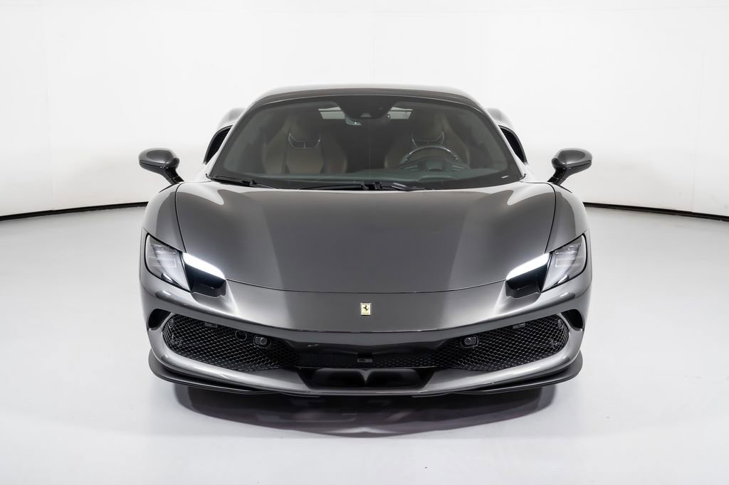 Used 2023 Ferrari 296 GTS Spider image 8