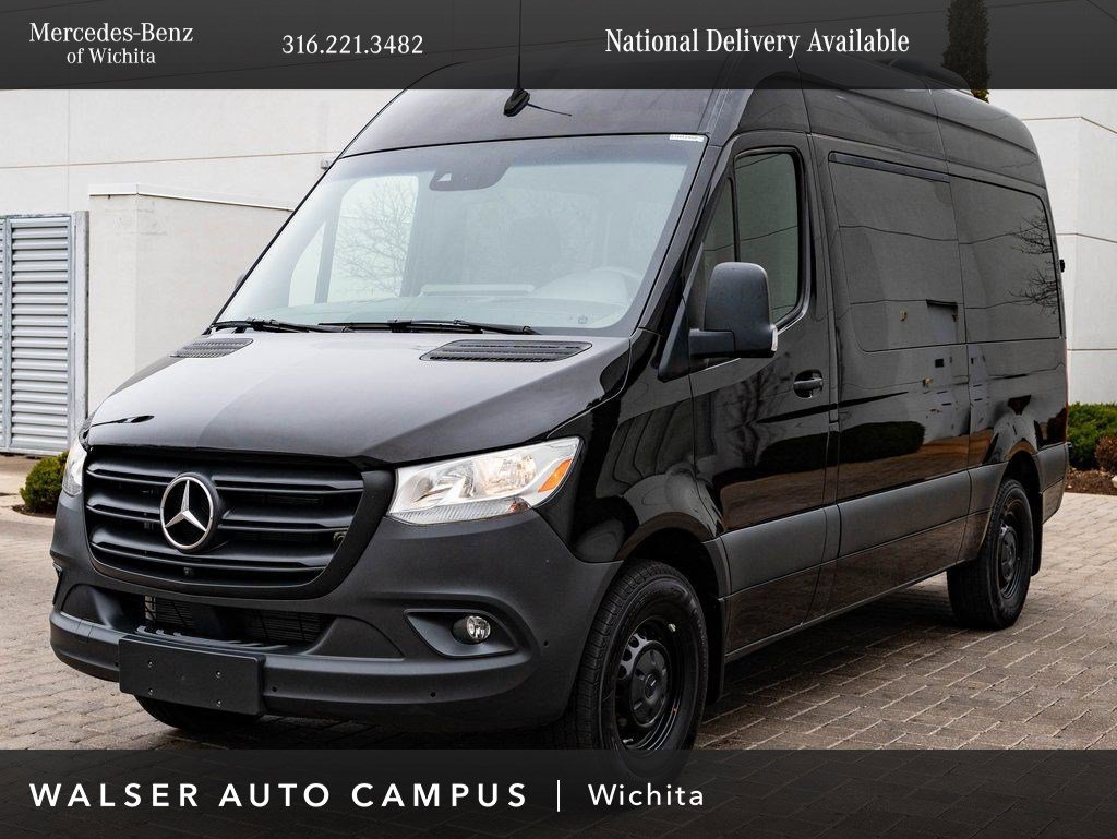 Used 2023 Mercedes-Benz Sprinter 2500 image 1