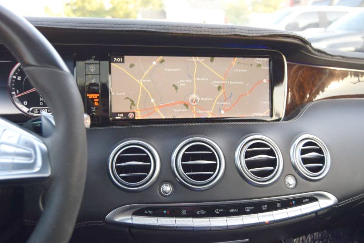 Used 2015 Mercedes-Benz S 63 AMG 4MATIC Coupe image 19