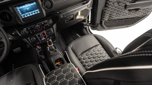 Used 2025 Jeep Gladiator Sport image 28