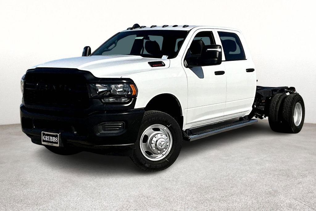 Used 2024 RAM 3500 Tradesman RWD image 2