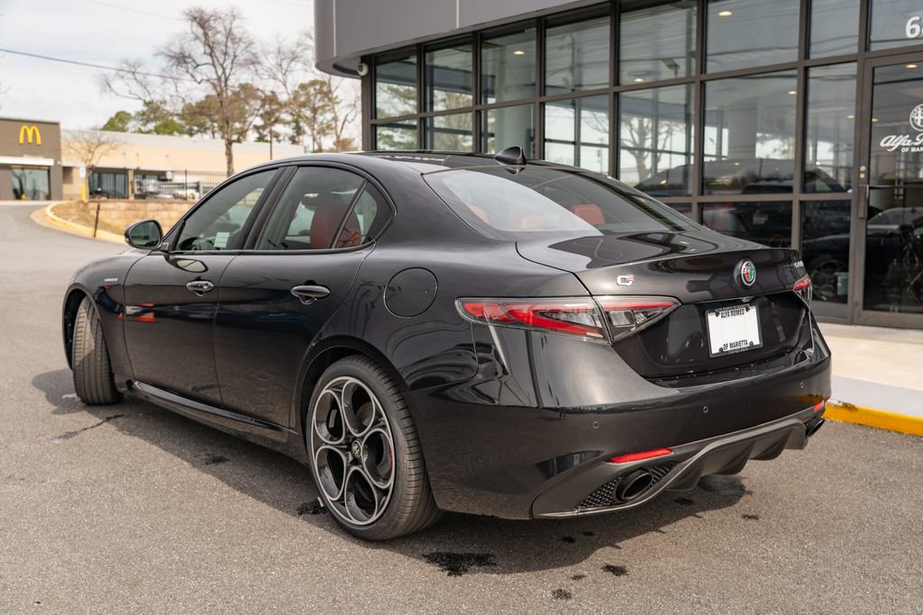 New 2025 Alfa Romeo Giulia w/ Veloce Package Rwd image 5