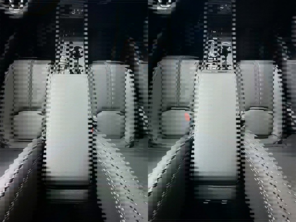 New 2025 Honda Pilot Touring image 30