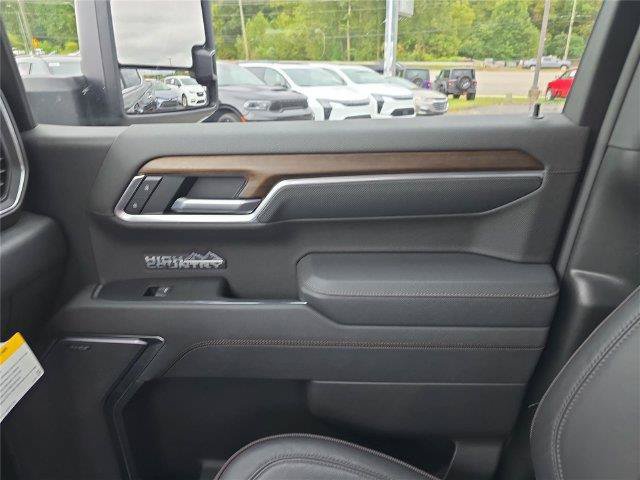Used 2026 Chevrolet Silverado 1500 High Country w/ High Country Premium Package AWD/4WD image 23