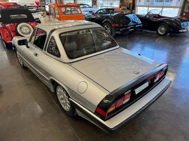 Used 1987 Alfa Romeo Spider Quadrifoglio image 6