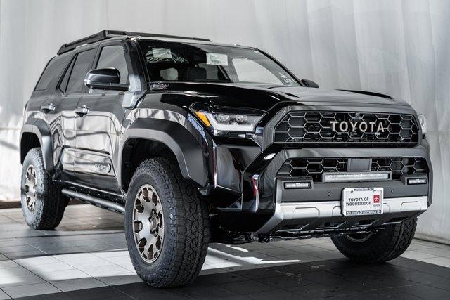 New 2025 Toyota 4Runner Trailhunter
