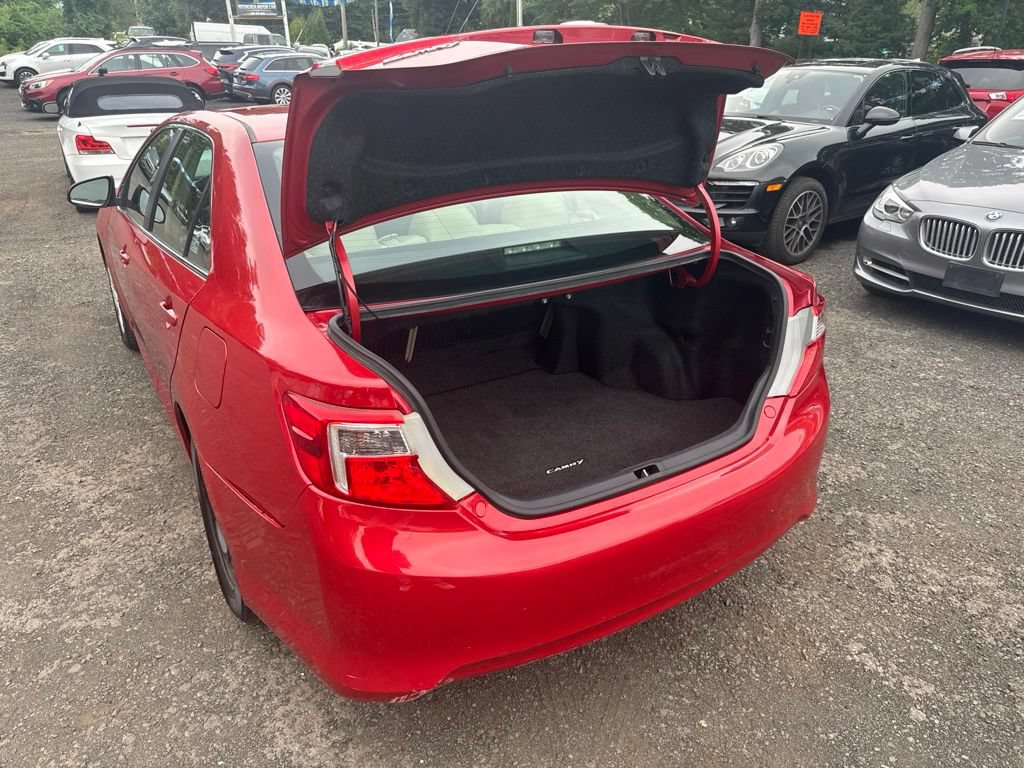 Used 2012 Toyota Camry LE FWD image 37