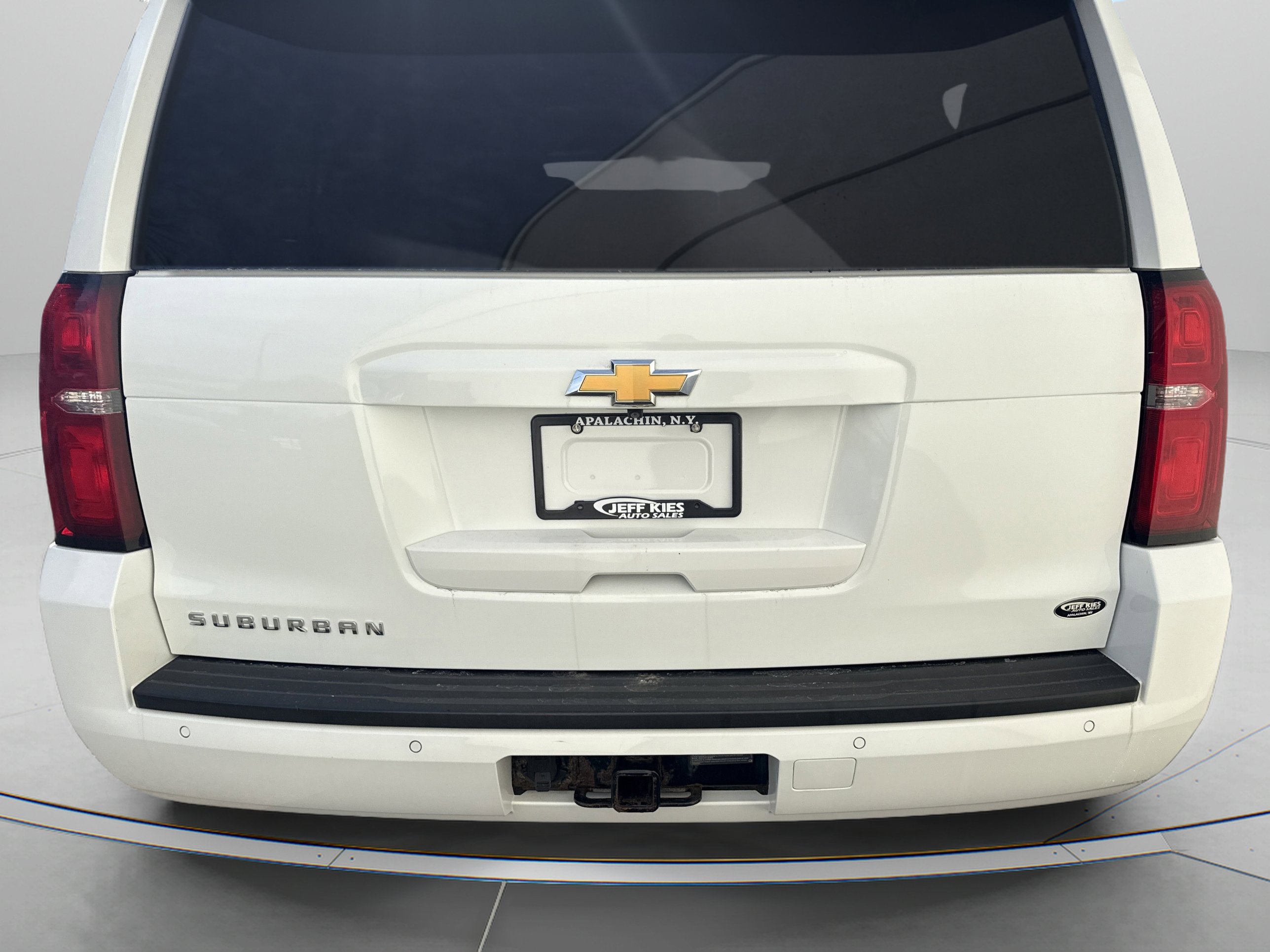 Used 2019 Chevrolet Suburban LT image 6