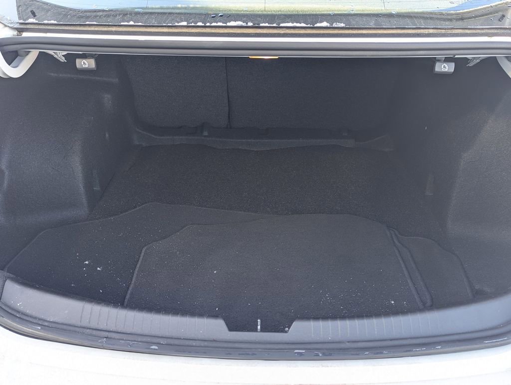 Used 2022 Chevrolet Malibu LS w/ Driver Confidence Package II FWD image 22