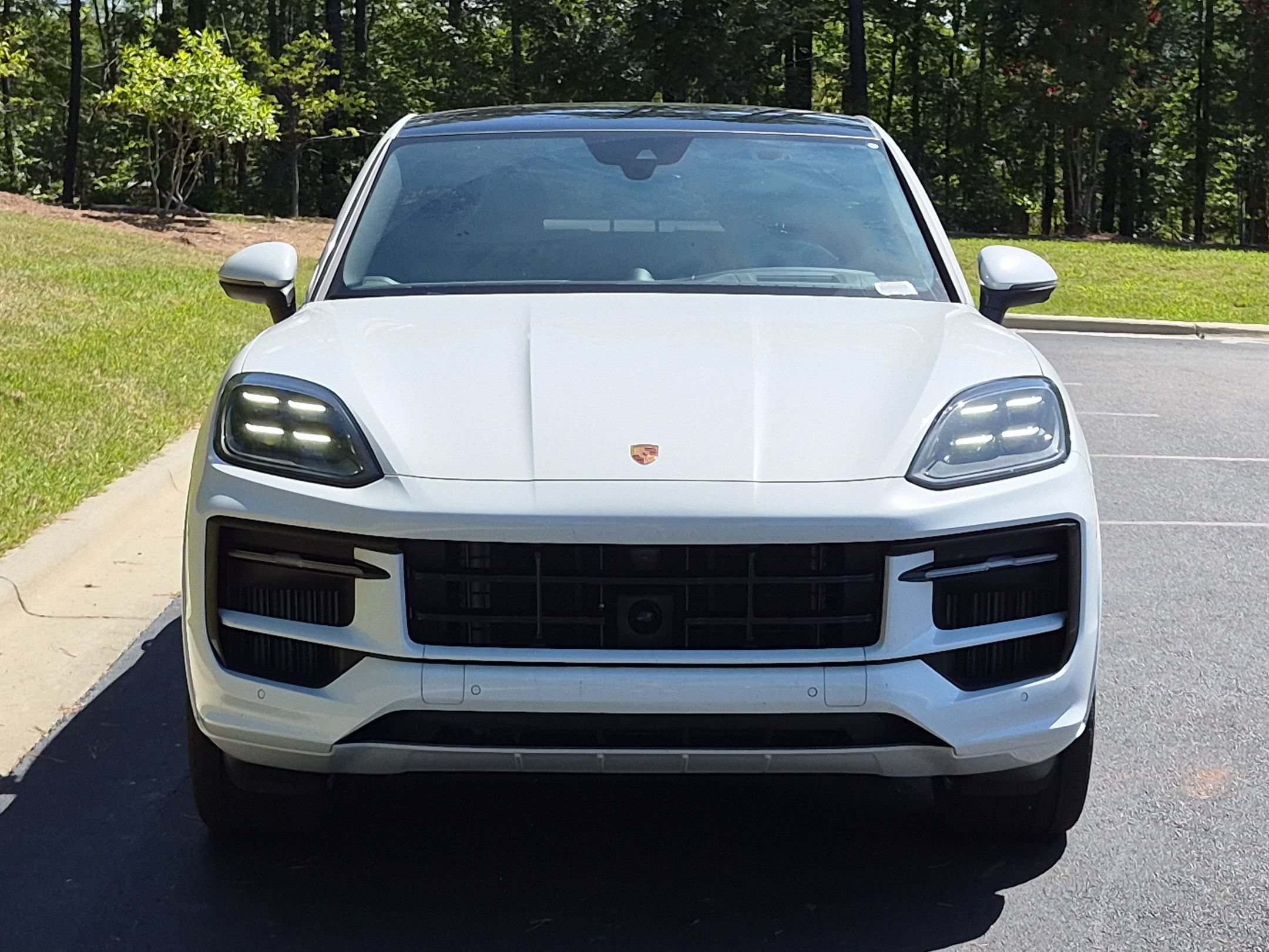 Certified 2026 Porsche Cayenne Coupe AWD/4WD image 28