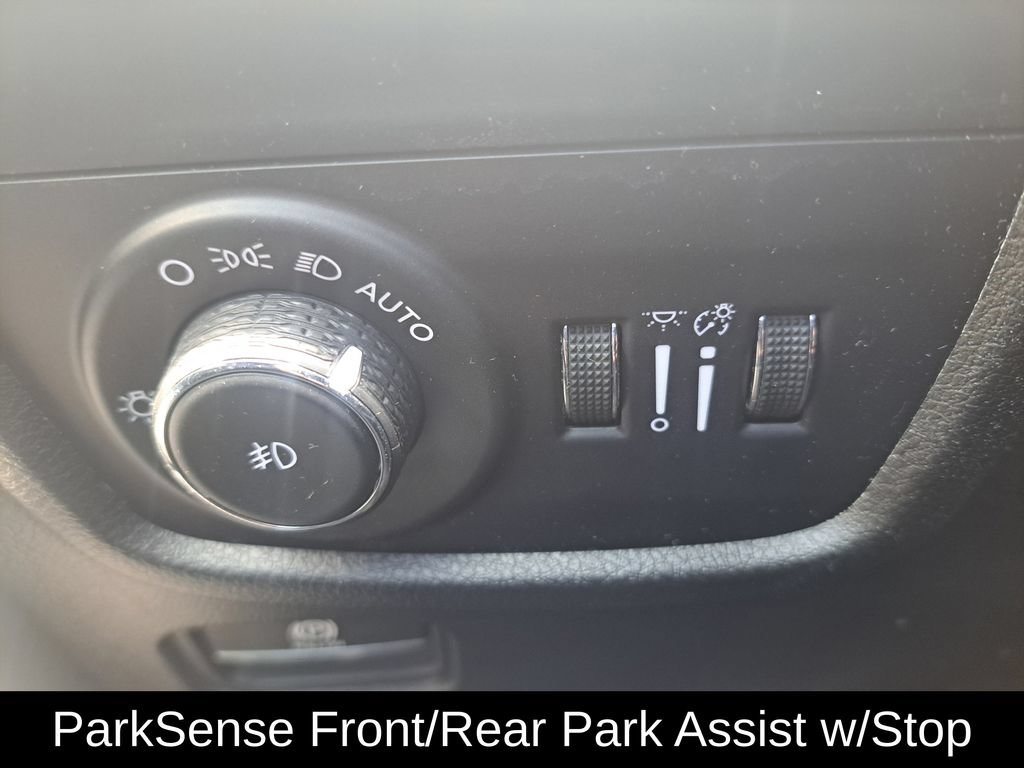 Certified 2023 Jeep Grand Cherokee L Limited w/ Luxury Tech Group II AWD/4WD image 23