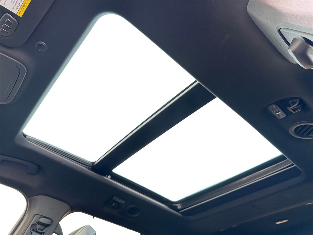 Used 2020 Ford Explorer ST w/ ST Street Pack image 32