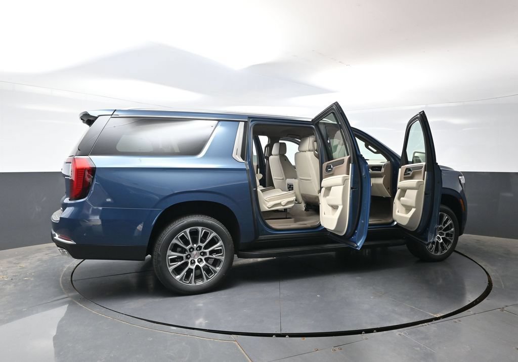 New 2026 GMC Yukon XL Denali w/ LPO, Floor Liner Package AWD/4WD image 57