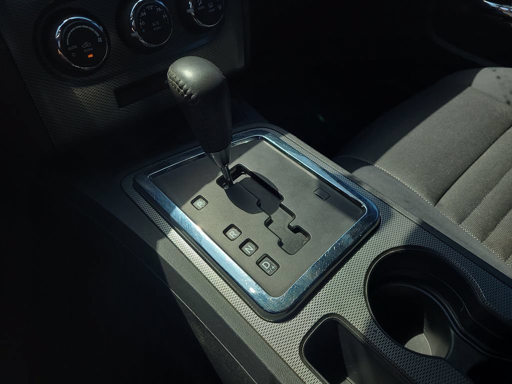 Used 2014 Dodge Challenger R/T RWD image 17