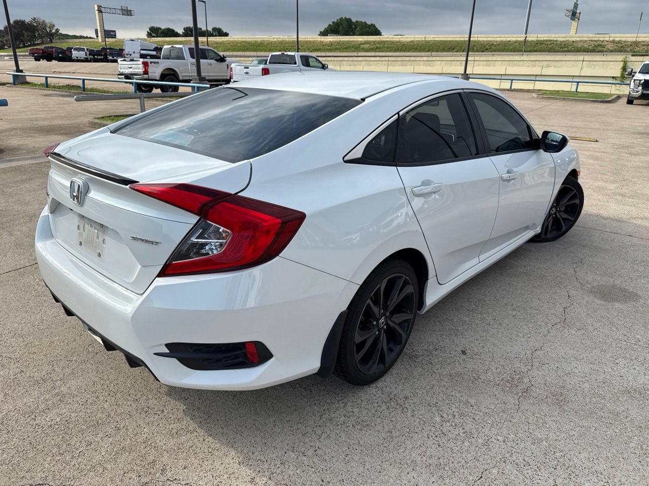 Used 2019 Honda Civic Sport image 11