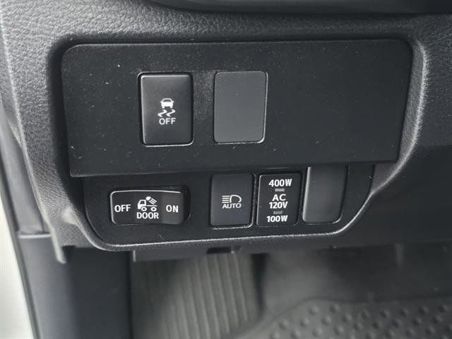 Used 2022 Toyota Tacoma TRD Off-Road image 19