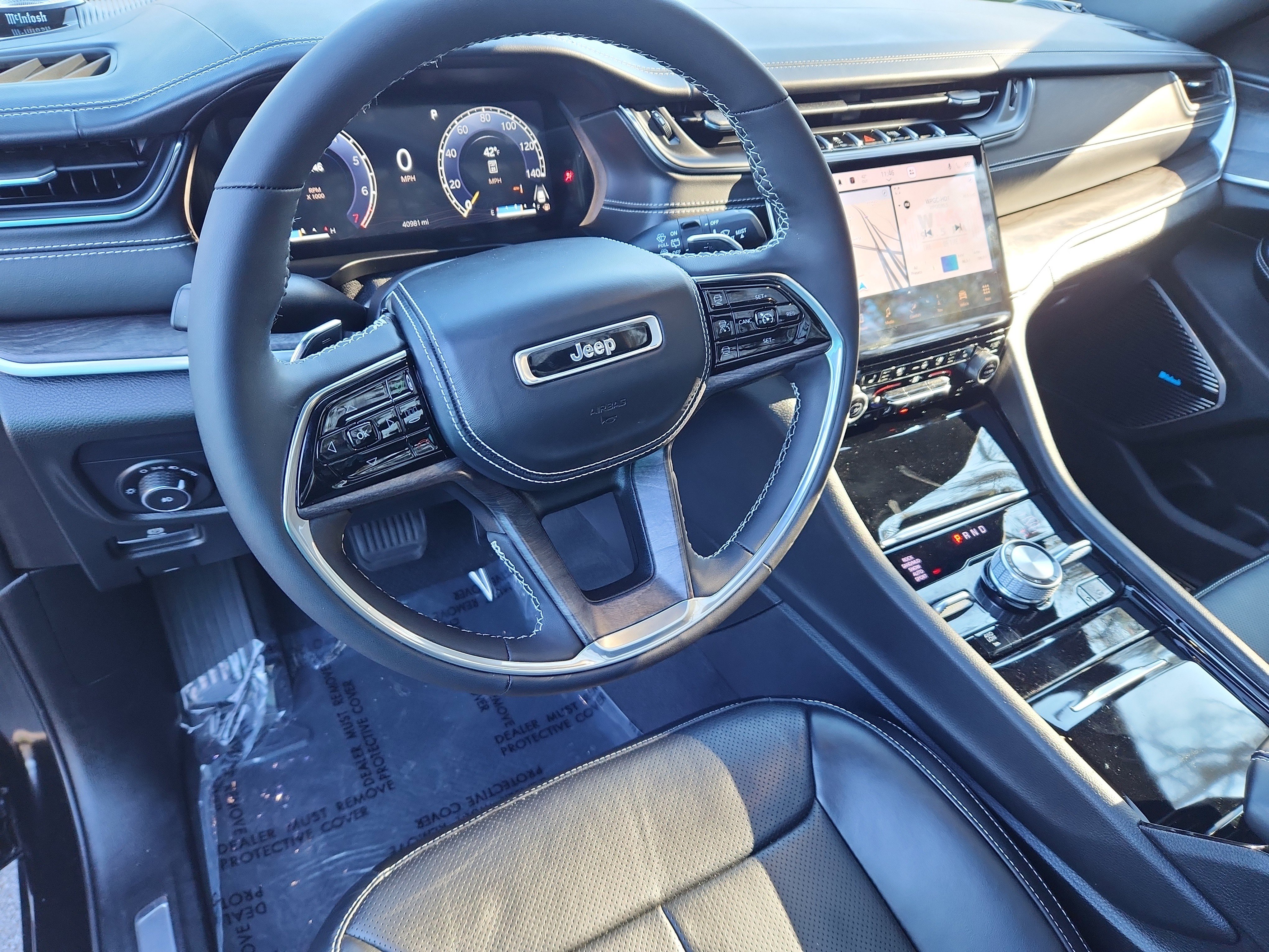 Used 2023 Jeep Grand Cherokee Overland image 15