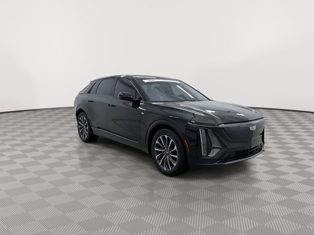 Used 2024 Cadillac Lyriq Sport image 13