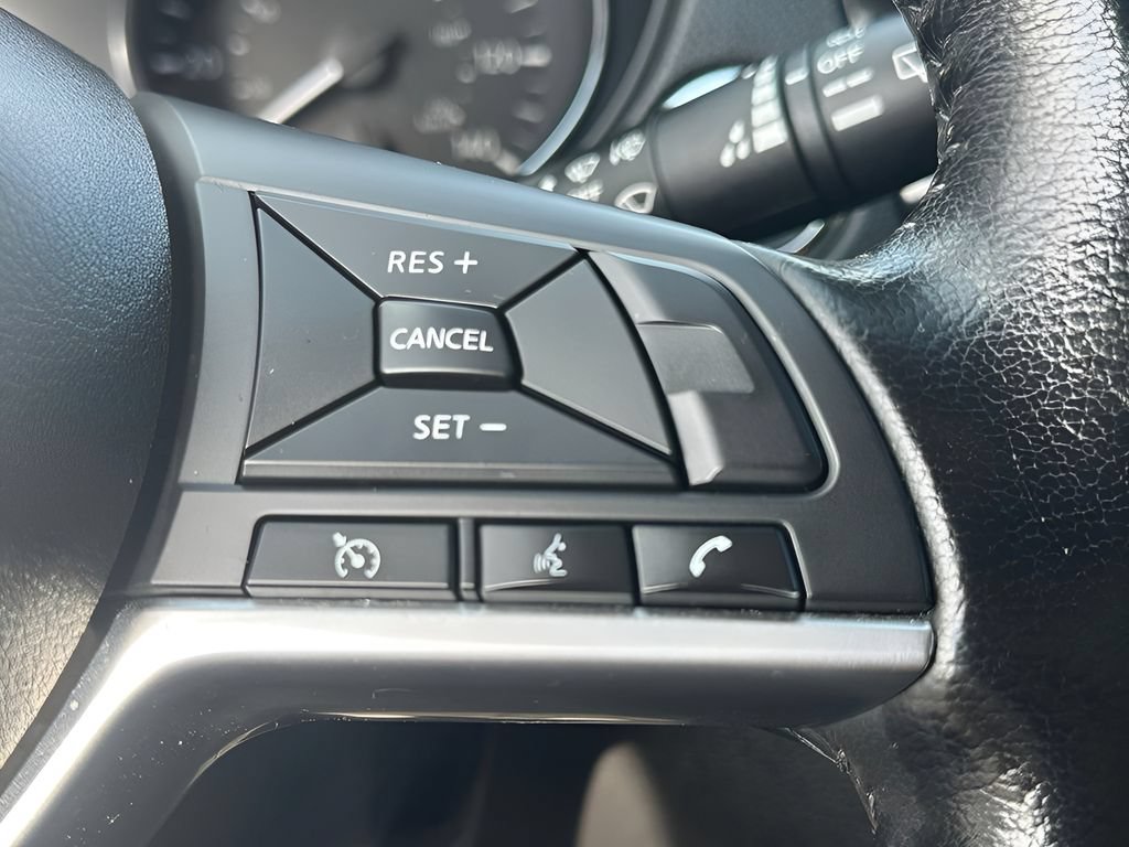 Used 2022 Nissan Rogue Sport SV AWD/4WD image 18