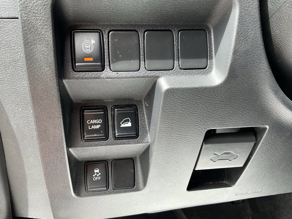 Used 2022 Nissan Frontier SV w/ Technology Package AWD/4WD image 26