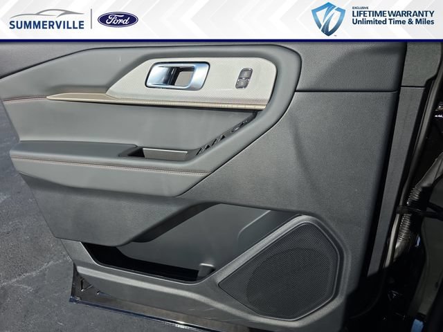 New 2026 Ford Explorer Active RWD image 29