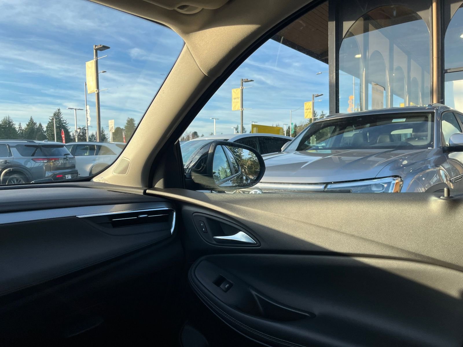 Used 2025 Buick Encore GX Preferred image 36