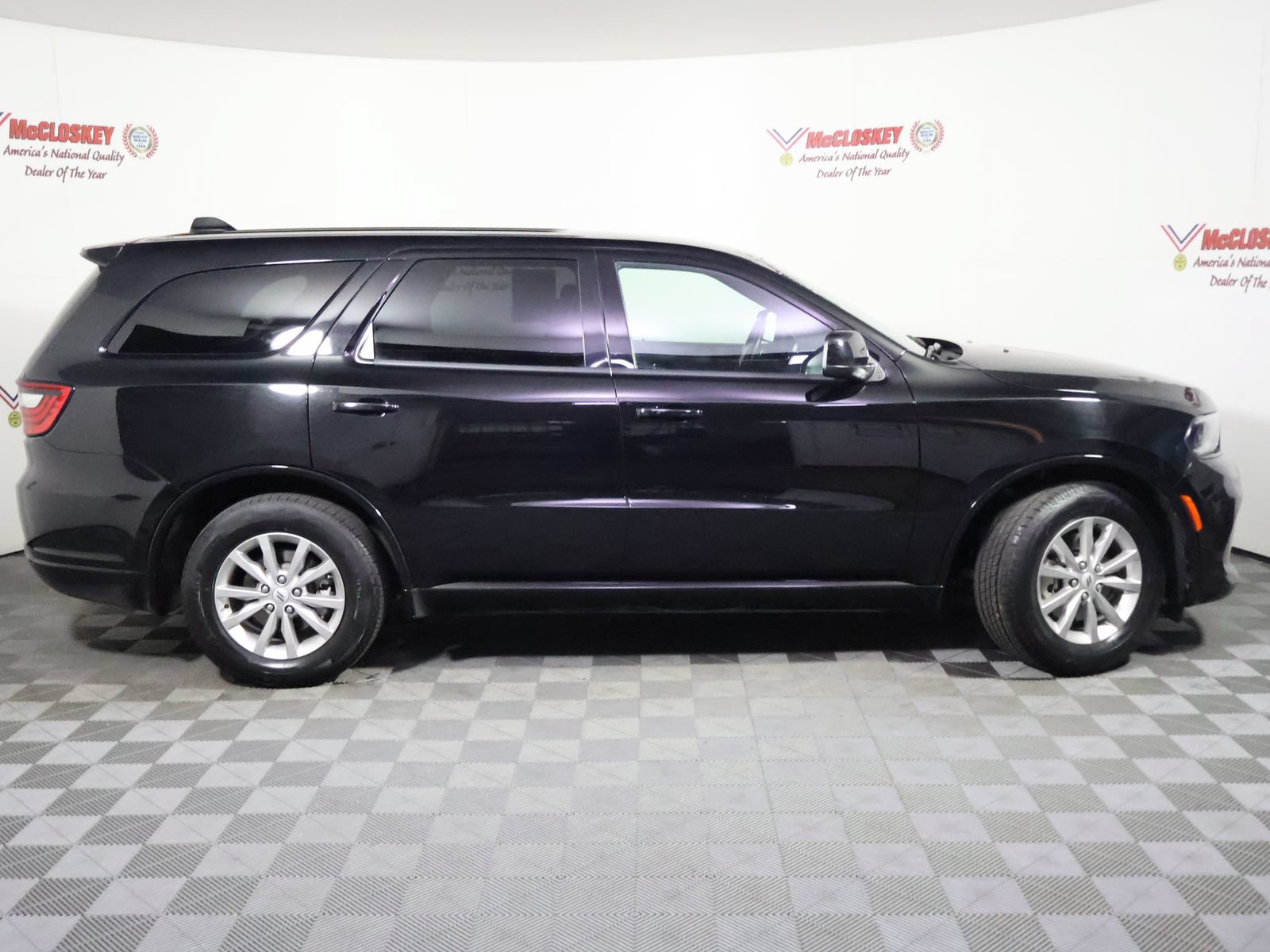 Used 2025 Dodge Durango GT RWD image 3