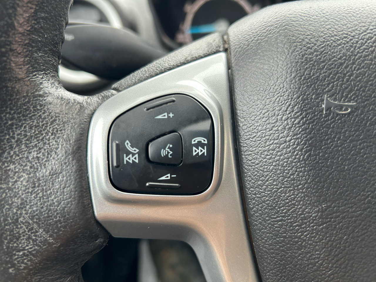 Used 2016 Ford Fiesta SE image 18