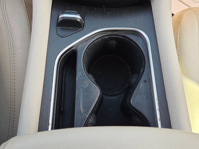 Used 2017 Chrysler 200 Limited Platinum w/ Comfort & Convenience Group image 18