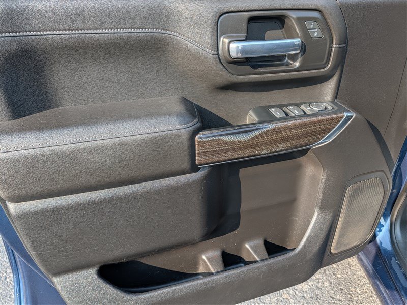 Used 2023 Chevrolet Silverado 2500 LT AWD/4WD image 16