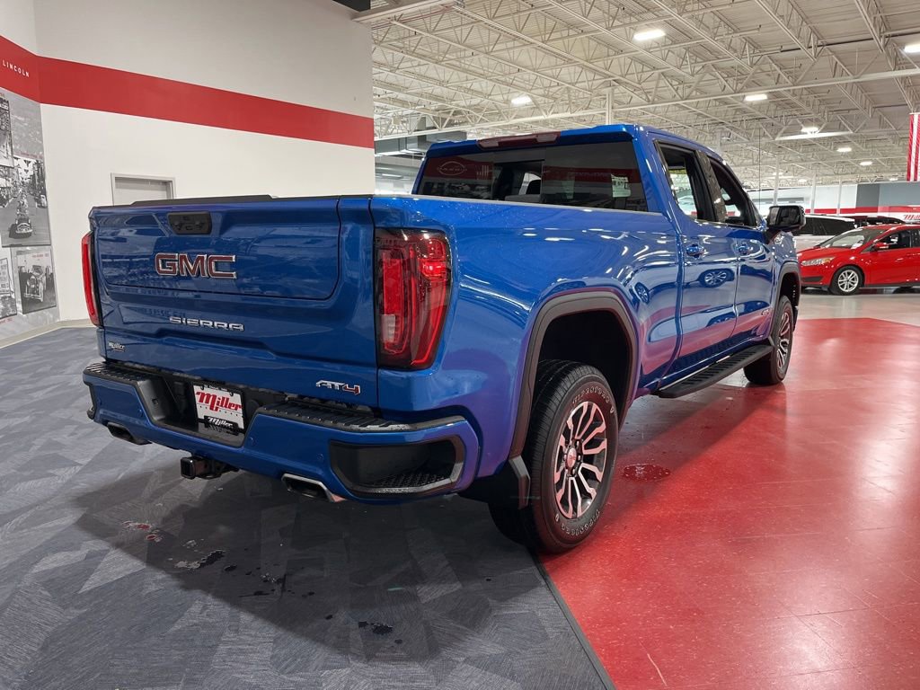 Used 2022 GMC Sierra 1500 AT4 w/ AT4 Premium Package image 3
