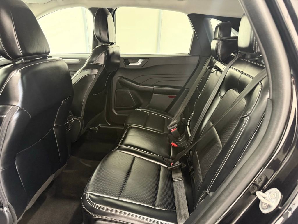 Used 2024 Ford Escape Platinum AWD/4WD image 19