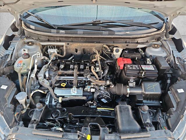 Used 2022 Nissan Kicks SR w/ Interior Electronics Package FWD image 22