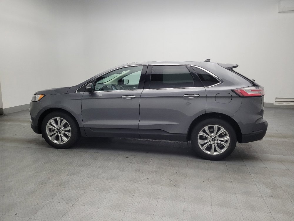 Used 2024 Ford Edge Titanium image 3