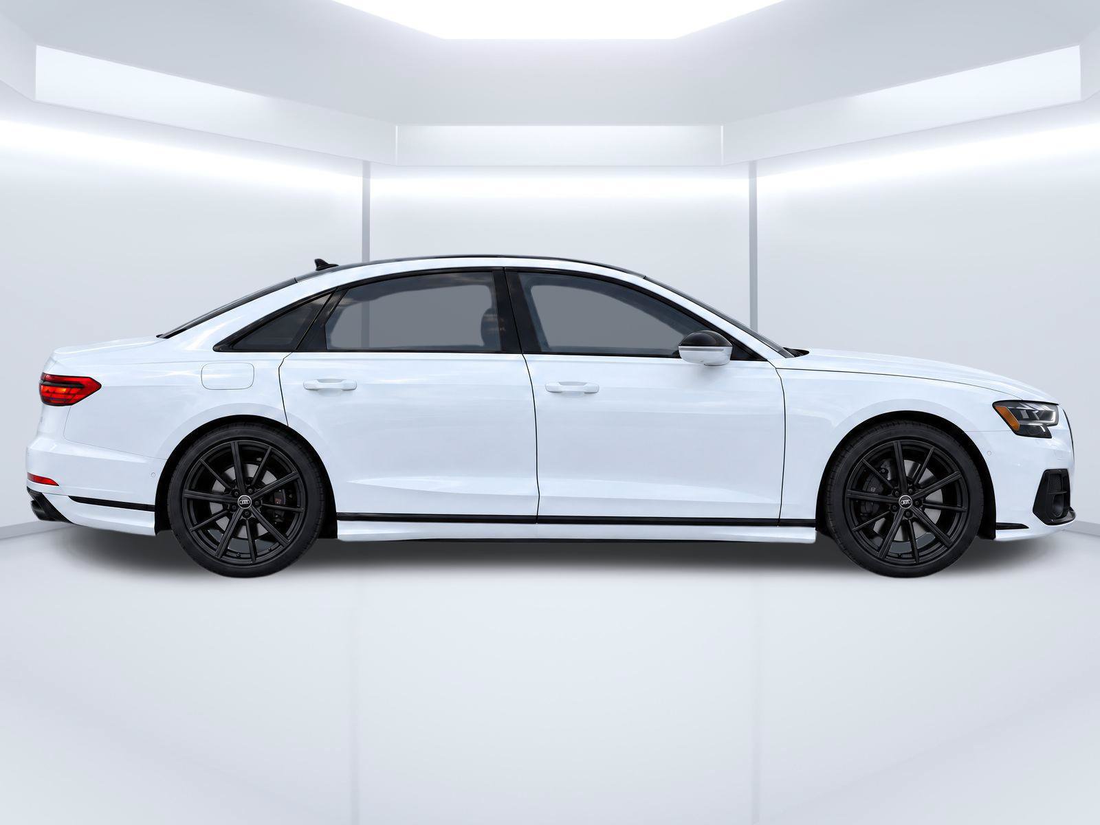 Used 2024 Audi S8 w/ S8 Comfort Plus Package AWD/4WD image 8