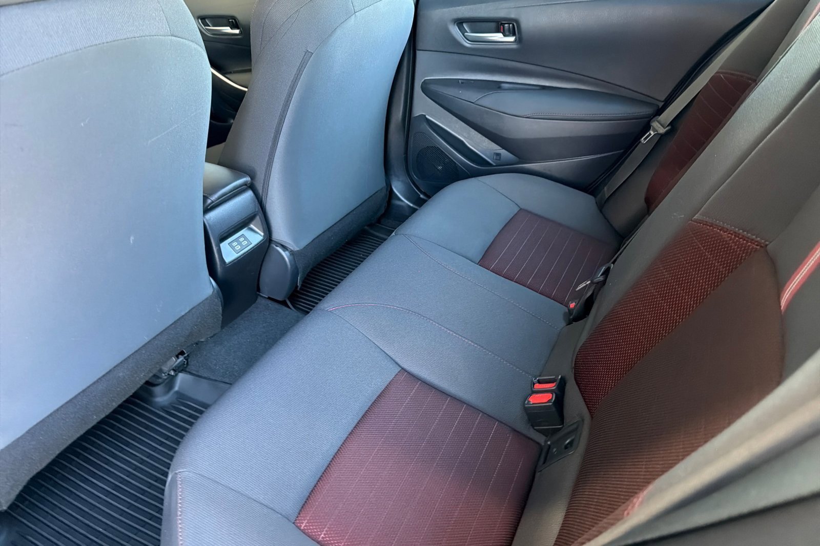 Certified 2025 Toyota Corolla SE image 11