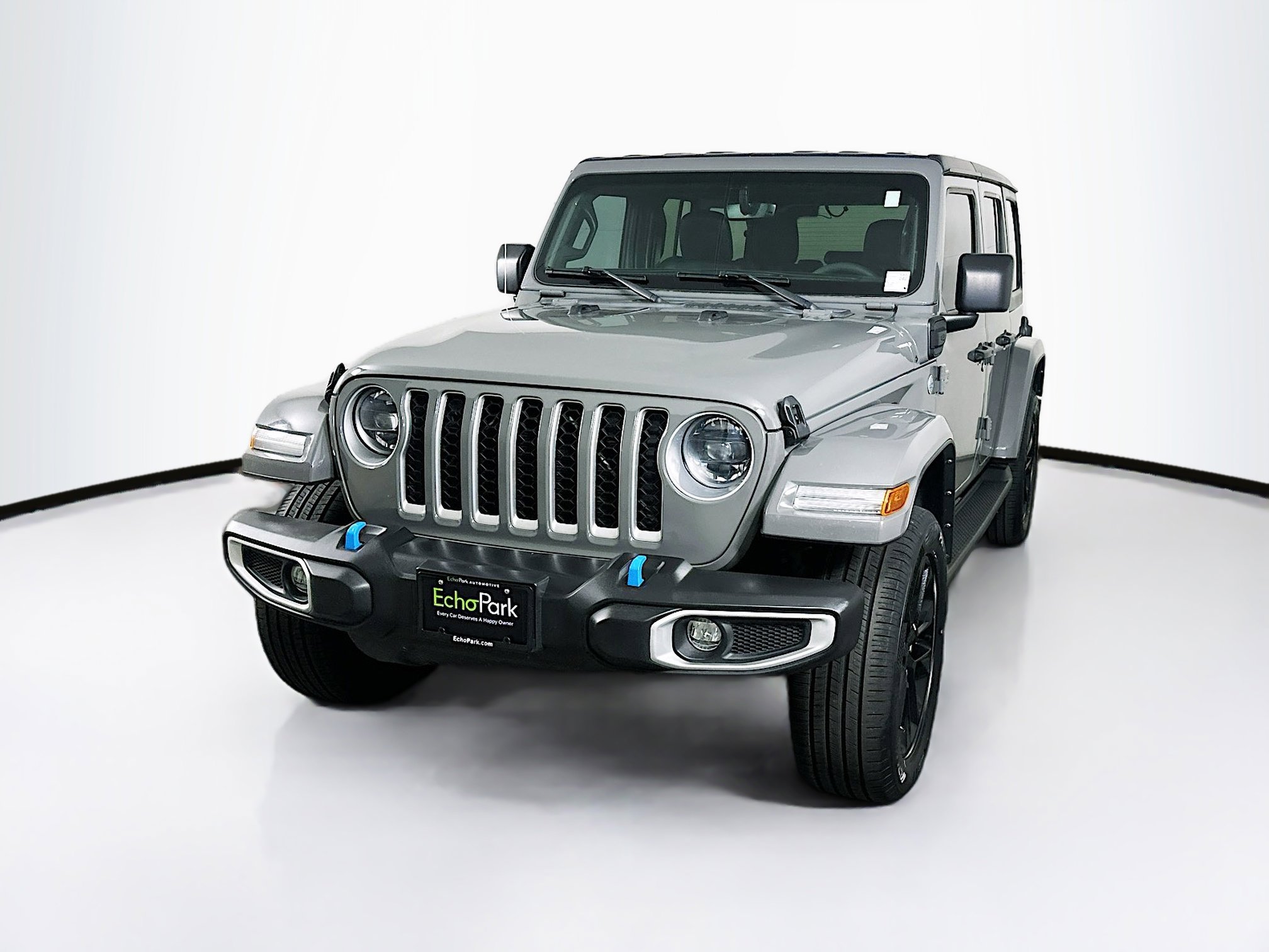 Used 2023 Jeep Wrangler Unlimited Sahara AWD/4WD image 3