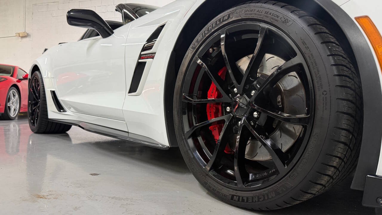 Used 2019 Chevrolet Corvette Grand Sport RWD image 9