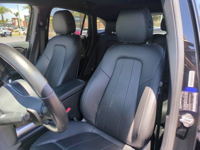 Used 2021 Mercedes-Benz GLA 250 4MATIC image 11