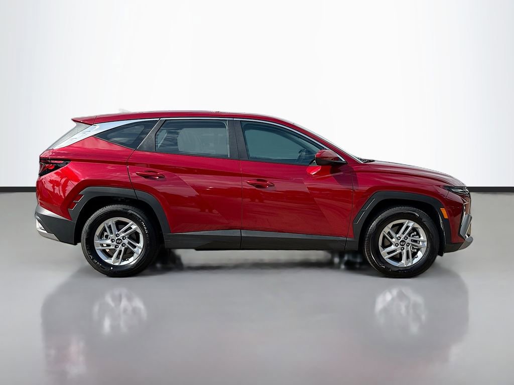 Certified 2026 Hyundai Tucson SE image 4