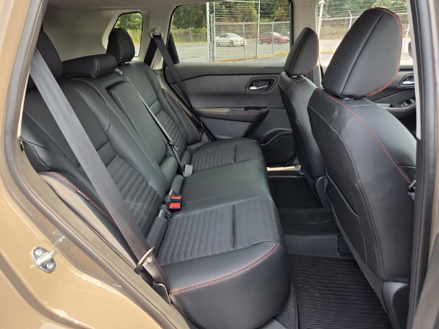 New 2026 Nissan Rogue SV AWD/4WD image 12