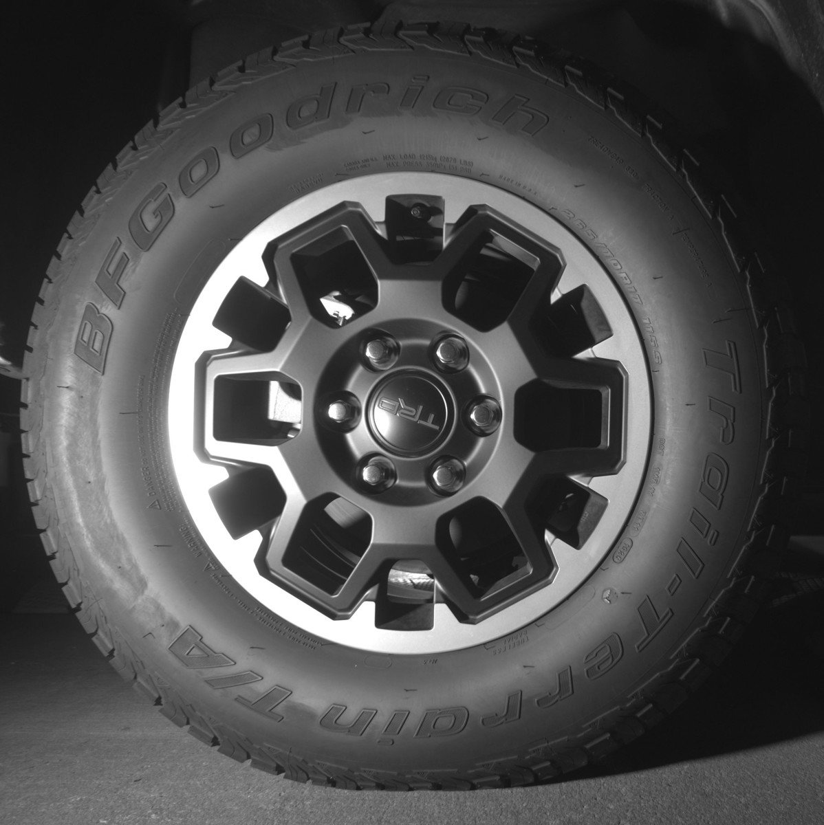 Used 2025 Toyota Tacoma TRD Off-Road image 15