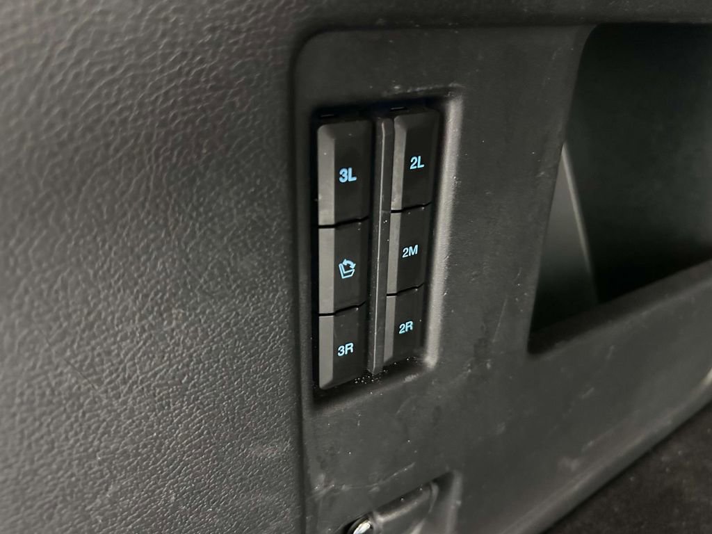 Used 2024 Ford Expedition Limited RWD image 14