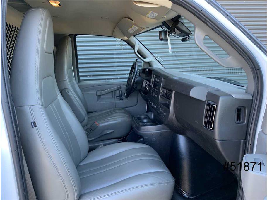 Used 2021 Chevrolet Express 2500 w/ Driver Convenience Package image 25
